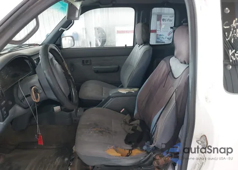 2000 Toyota Tacoma Prerunner V6 from USA, damaged, VIN 4TASN92N1YZ609849